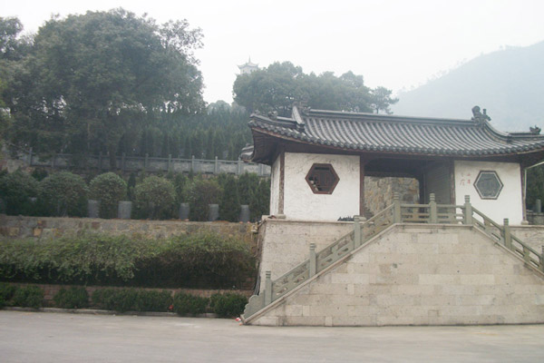 山南陵园