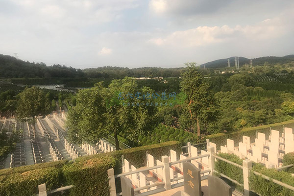 南京公墓分布及价格一览表