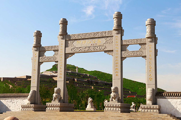 神岩山墓地