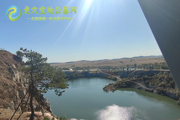 选择长春墓地时，家属需要考虑哪些因素？