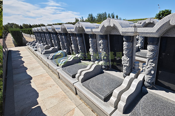 南京墓园迁坟需要放鞭炮吗？习俗解析与注意事项