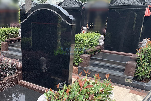 隐龙山公墓
